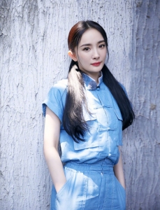 杨幂高清写真图集7891张图/87个视频/45G