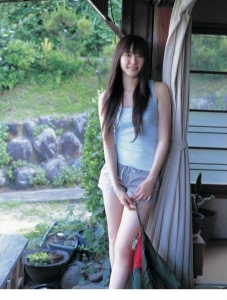 新垣结衣高清写真图集57张图/2视频56M