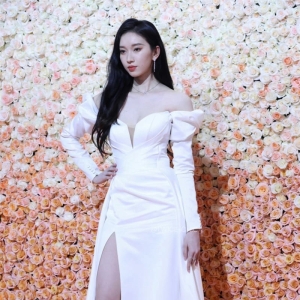 刘令姿写真照片9张/10M（精心整理，包更新）