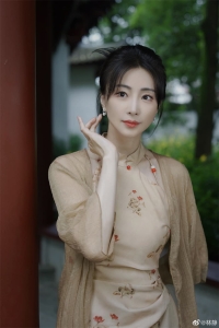 林静写真照片102p/151M（精心整理，包更新）